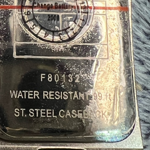 Tommy Hilfiger Red Blue Strap Stainless Watch - Picture 3 of 6